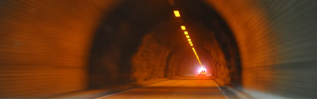 Φωτιστικό κήπου LED αλουμινίου. Αδιάβροχο. Γρήγορη εγκατάσταση σε στύλο. IP66. IK10. Φωτισμός δρόμου, σήραγγας, υπόγειου χώρου, αποθήκης, ορυχείων. 6